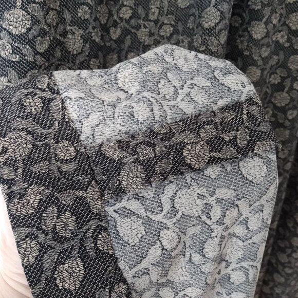 Vintage Amish Mennonite Cape Dress 41.5"B 35"W Detachable Vest - Picture 9 of 9